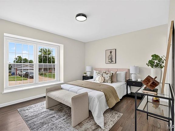 5th image of 2075 Barcelona Dr