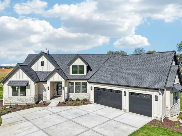 3300 Colton, Sun Prairie, WI 53590
