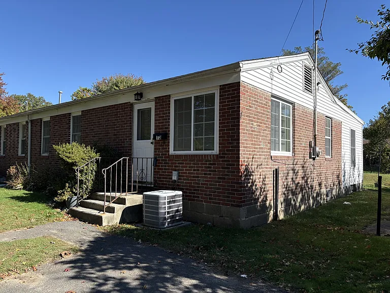 13 Beacon View Dr #13 — Photo 1