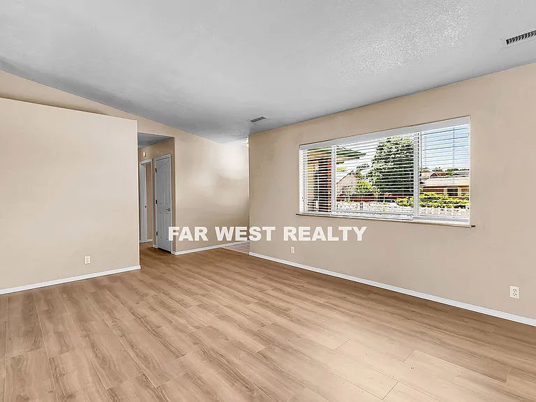 5725 N Pawnee Dr — Photo 7