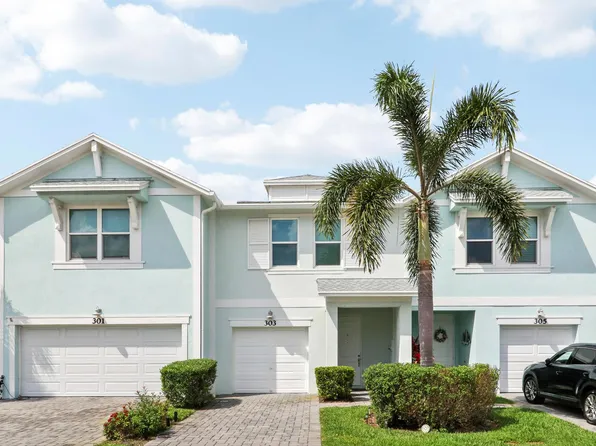 303 SE Halifax Ln, Stuart, FL 34994