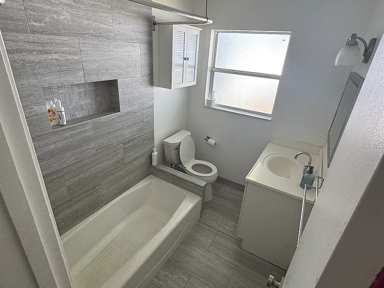 340 Caruso Pl — Photo 7