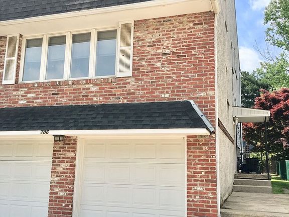 2nd image of 706 Country Ln #B