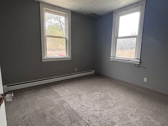 5th image of 625 Maple St #3