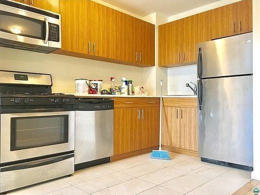 1st image of 224 Montrose Ave #3BA