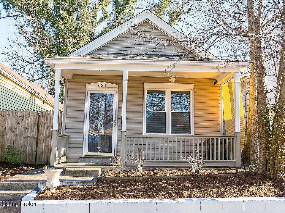 1st image of 624 Lynn St