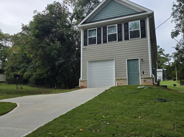 67 Woodbine St, Commerce, GA 30529