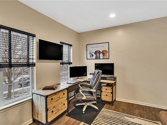 5th image of 4019 Bentwood Dr