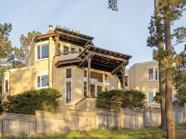 4 Sommerset Vale, Monterey, CA 93940