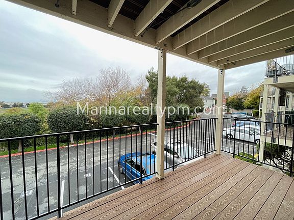 5th image of 169 Hilborn St #0