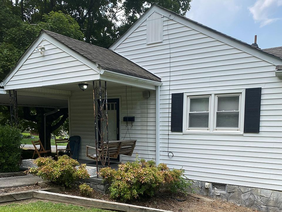 1st image of 2 Greenview Dr