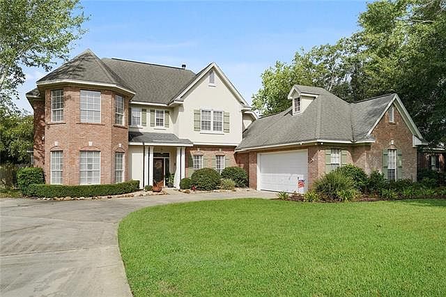 1st image of 141 Cherry Creek Dr