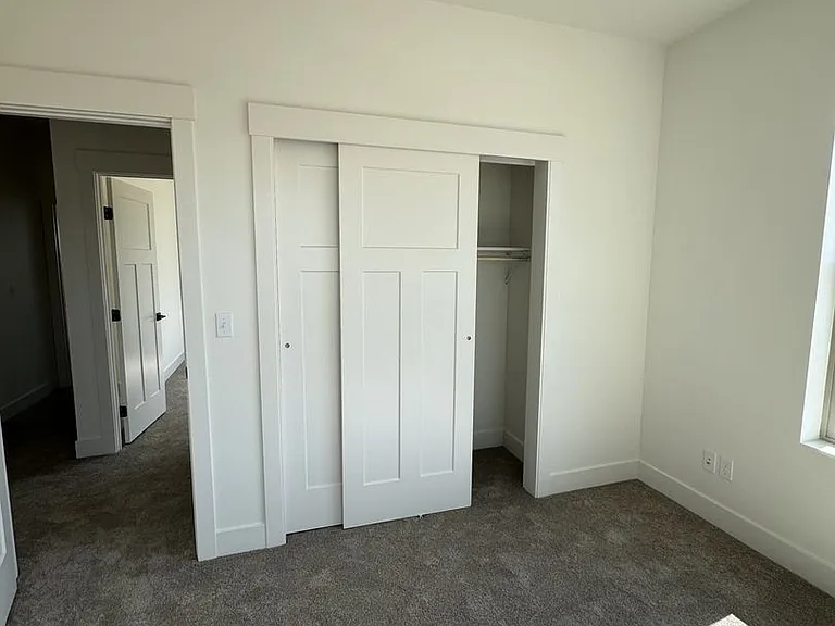 17 Grove Ln — Photo 16
