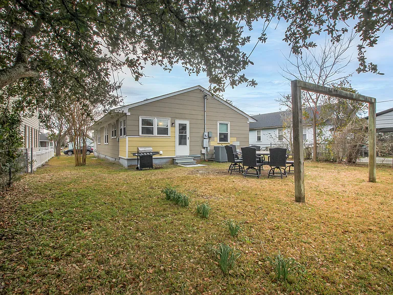1206 Shepard St — Photo 29