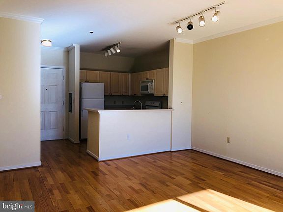 5th image of 1645 International Dr Unit 215