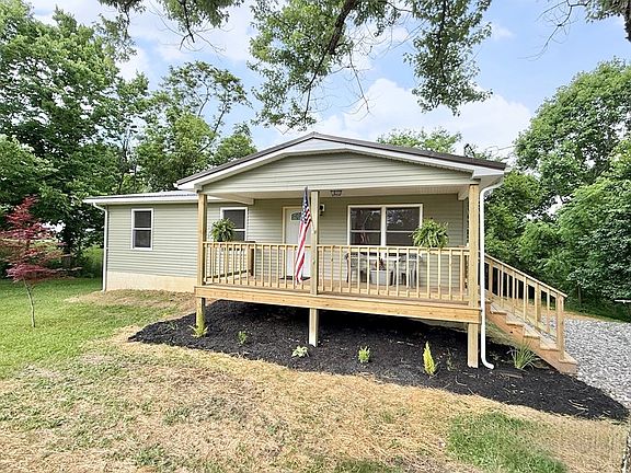 3rd image of 192 Foster Ln.