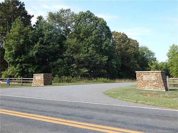 2nd image of 320 Barnwood Dr