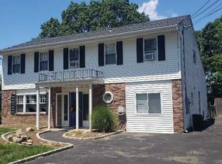 81 Riddle St, Brentwood, NY 11717