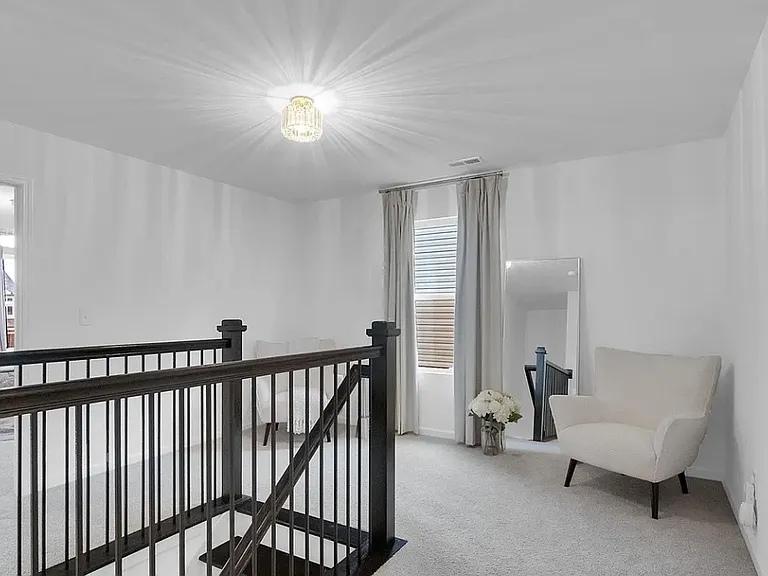 242 Lacewing Dr — Photo 10