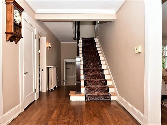 5th image of 2253 Chatfield Dr