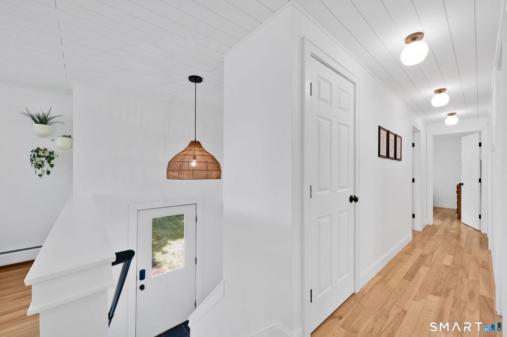 Apartment in East Granby, Granbrook Park - View 3