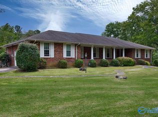 85 Evelyn Ave, Laceys Spring, AL 35754