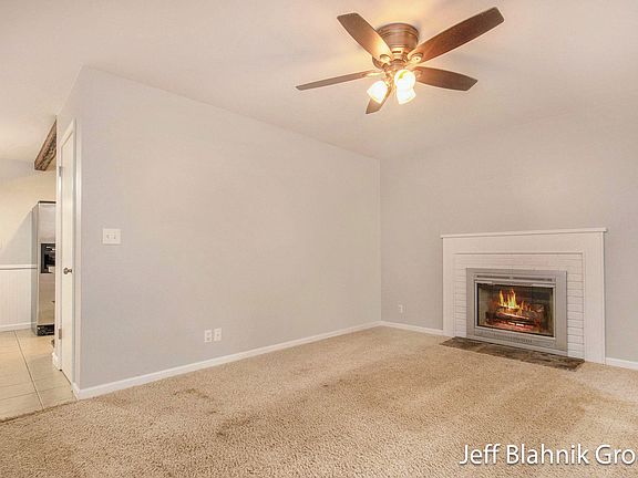 4th image of 3124 Dean Lake Ave NE