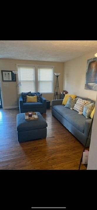 2nd image of 4111 Gladden Ave