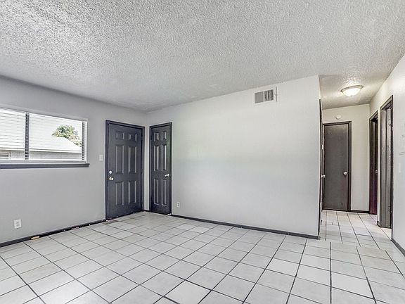 3rd image of 1054 N Irvington Ave #1054B
