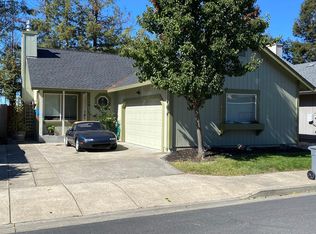 2324 San Miguel Pl, Santa Rosa, CA 95403