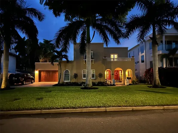 104 Palmera Blvd NE, Saint Petersburg, FL 33704
