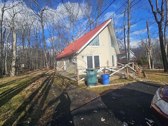 2nd image of 1392 Maywood Dr