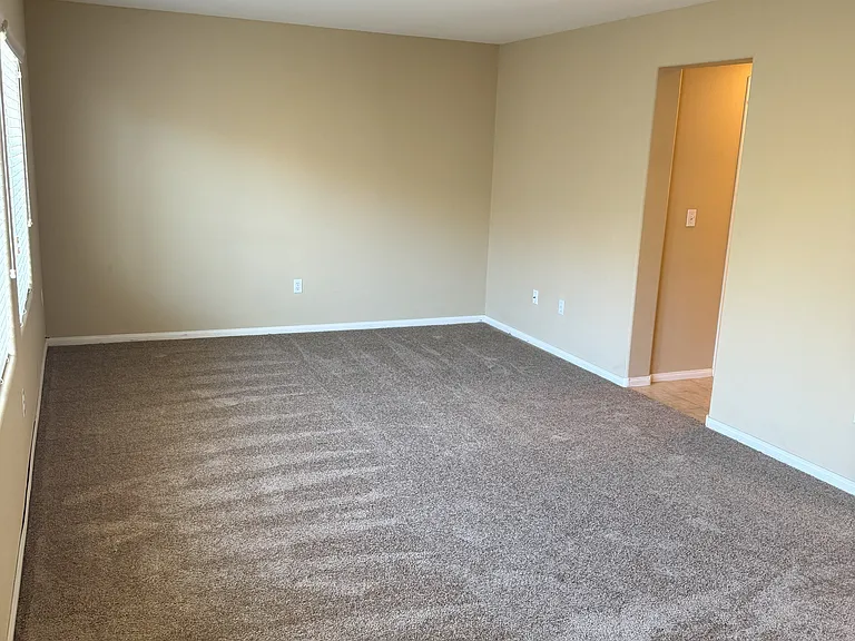 10633 Chestnut Timber Ct — Photo 17