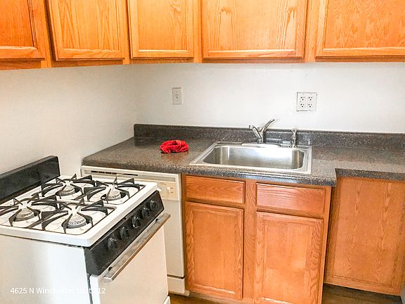 2nd image of 4625 N Winchester Ave APT 219