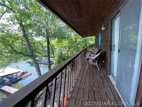 3rd image of 1013 Crawford Dr