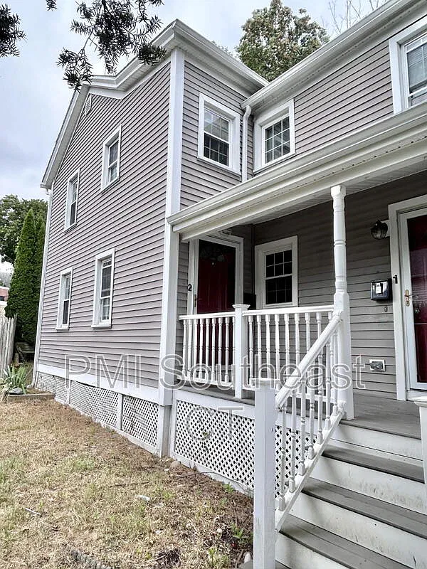2 bed, 1.0 bath, 1450 sqft, $1,625 — Photo 2