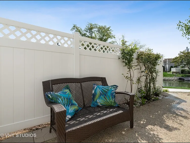 272 Le Parc Cir — Photo 6
