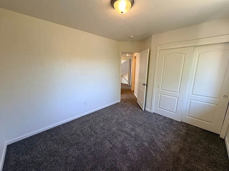 937 Neal St — Photo 35