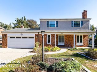 1222 Balfour St, Grosse Pointe Park, MI 48230