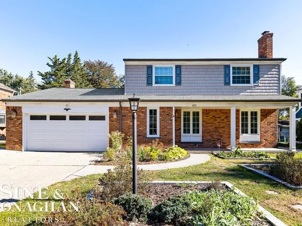 1222 Balfour St, Grosse Pointe Park, MI 48230