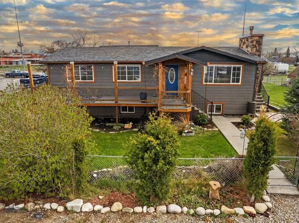 209 4th St, Townsend, MT 59644