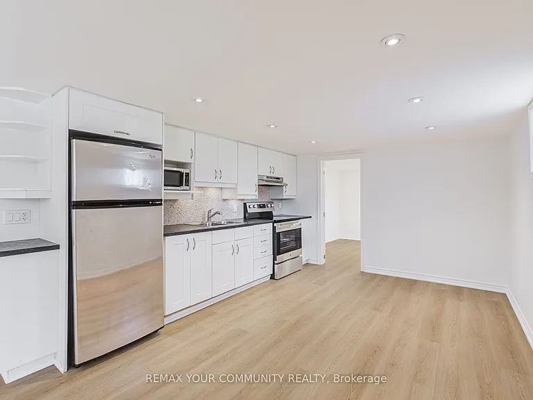 20 Bonny Lynn Ct #BASEMENT — Photo 8