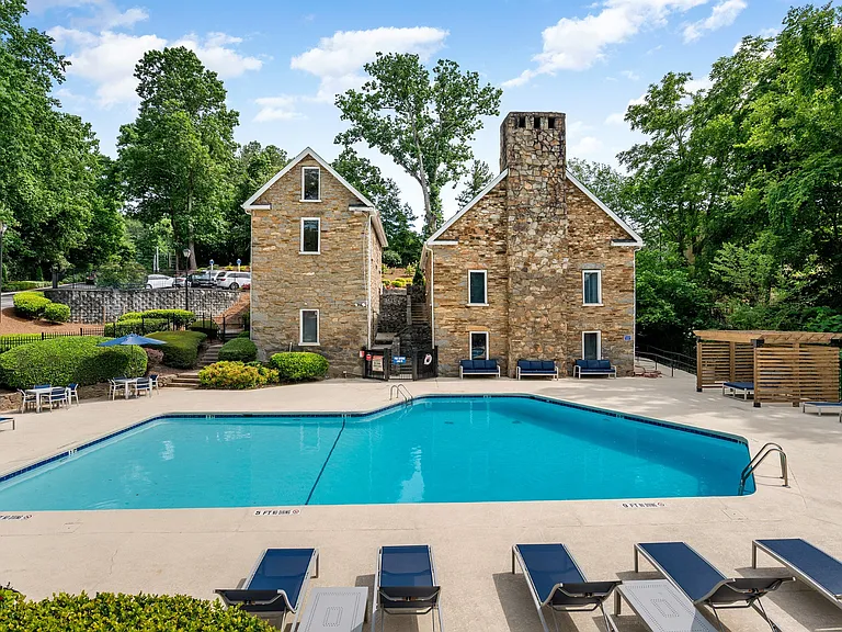 Mill House at East Cobb — Photo 12