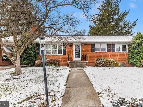 710 Wyngate Dr, Frederick, MD 21701