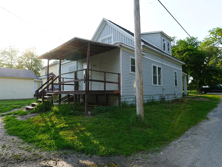 40 E Fayette St — Photo 16