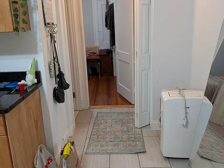 220 Hanover St #3 — Photo 10