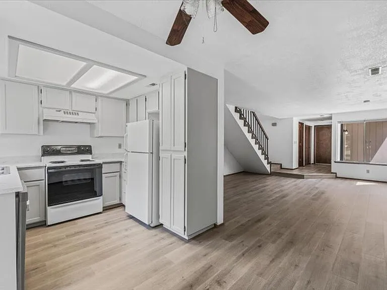 501 Wright Ave #1 — Photo 9