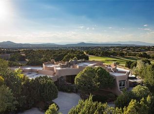 93 Thundercloud Rd, Santa Fe, NM 87506