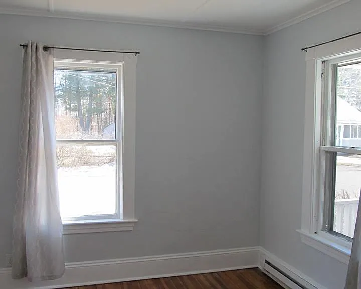 16 Dewey St #B — Photo 2