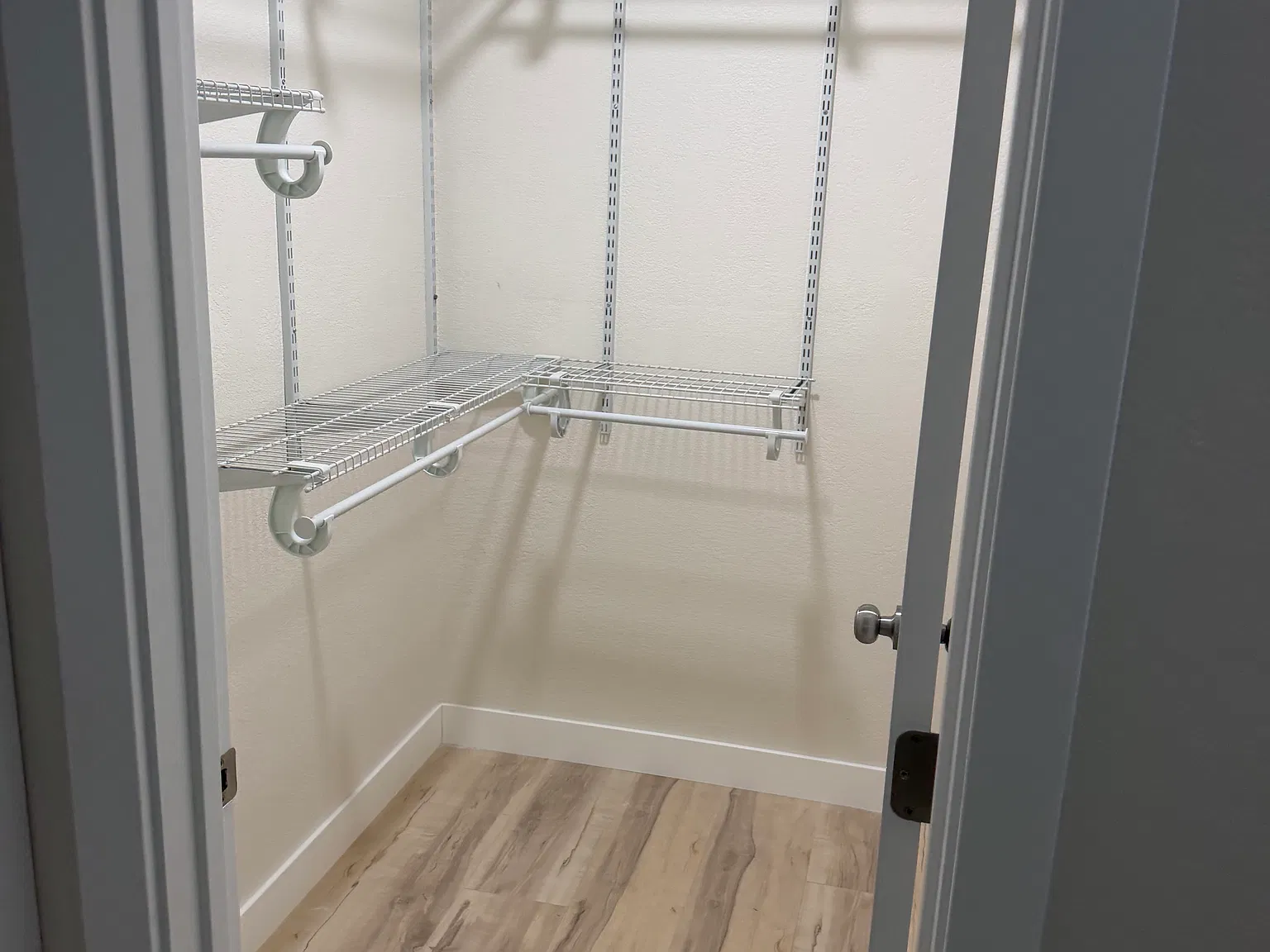 2 bed, 1097 sqft, $5,000 — Photo 4